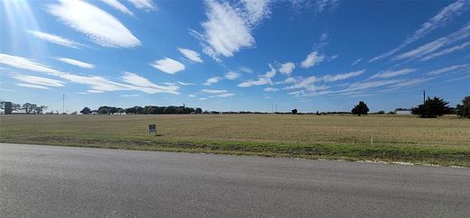 1.1 Acres of Residential Land for Sale in Waxahachie, Texas