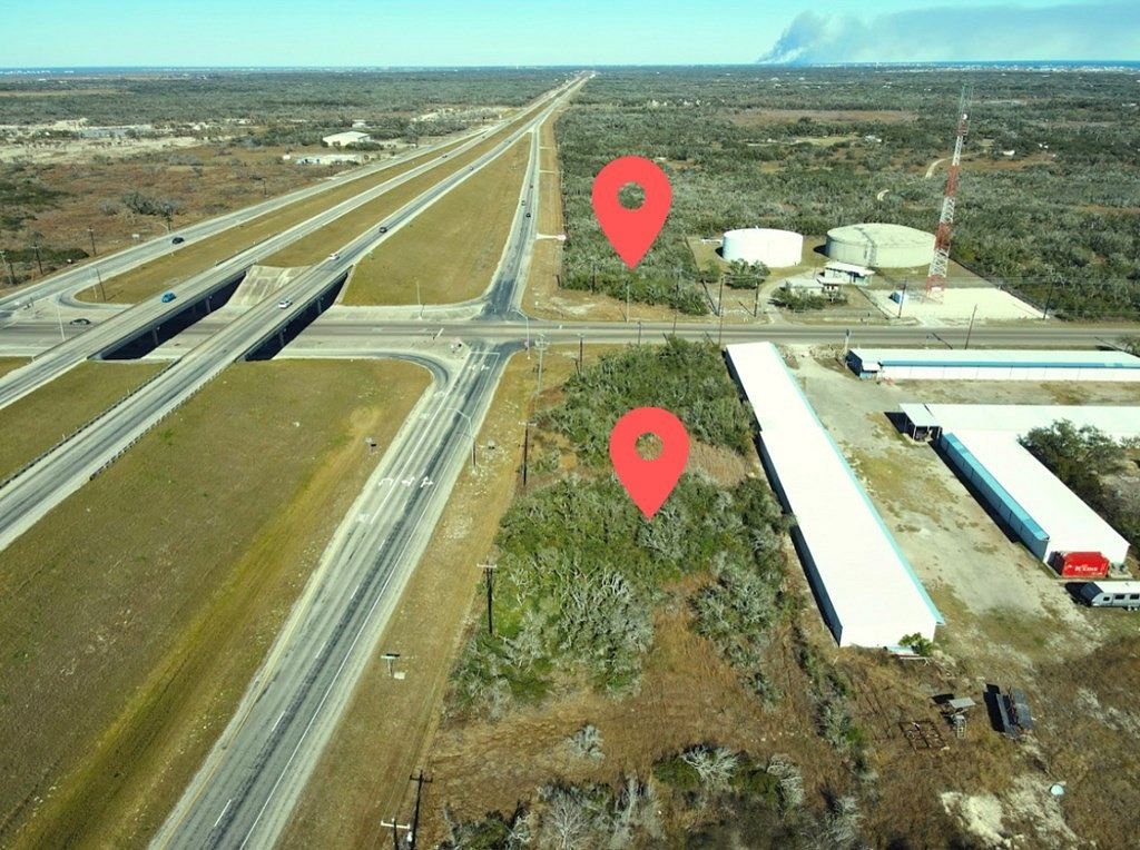 1.6 Acres of Residential Land for Sale in Rockport, Texas