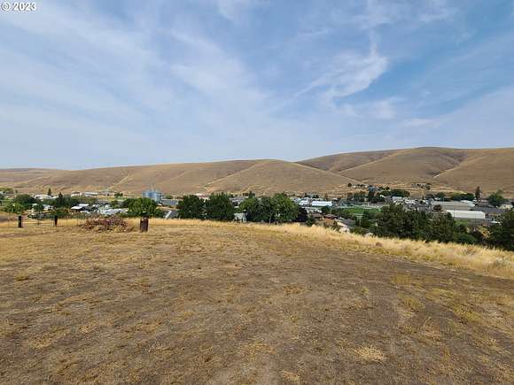 1.5 Acres of Residential Land for Sale in Heppner, Oregon