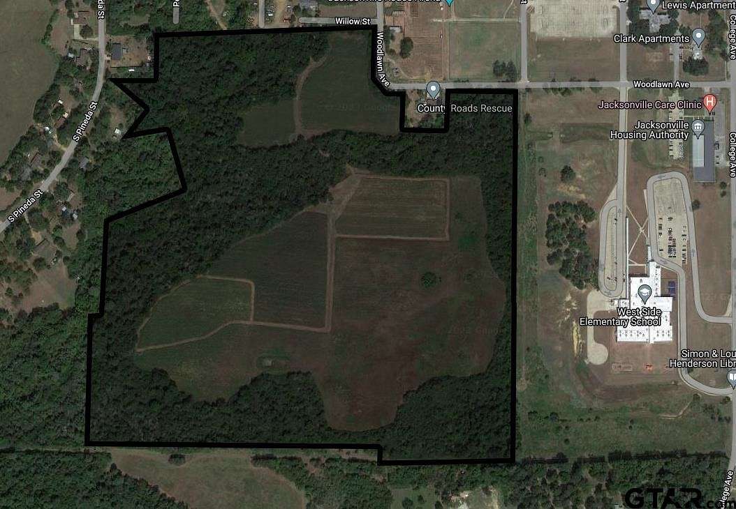 80 Acres of Mixed-Use Land for Sale in Jacksonville, Texas