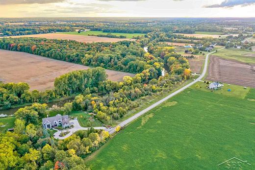 1.2 Acres of Residential Land for Sale in Frankenmuth, Michigan