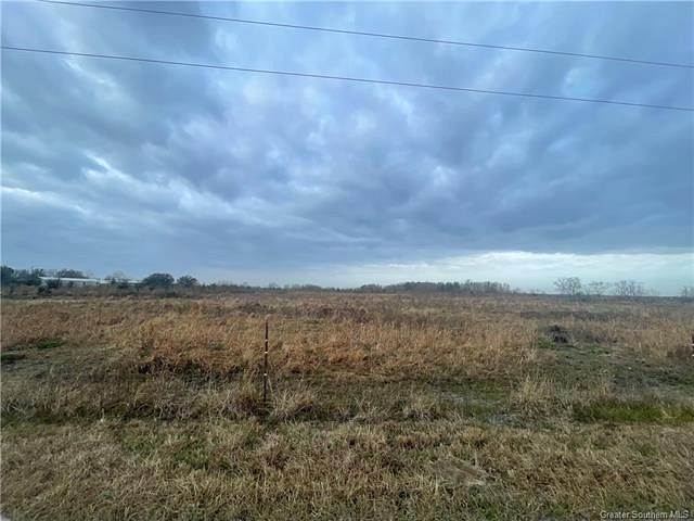 6.9 Acres of Residential Land for Sale in Gueydan, Louisiana