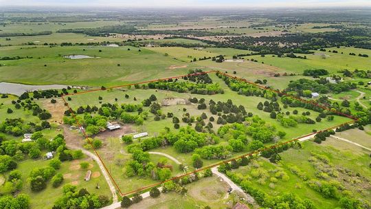 30 Acres of Agricultural Land for Sale in Purdon, Texas