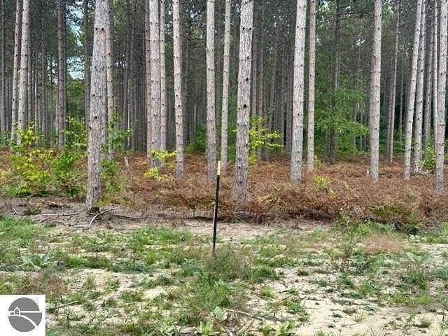 0.94 Acres of Land for Sale in Traverse City, Michigan