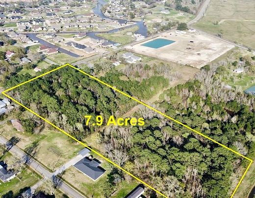 7.9 Acres of Mixed-Use Land for Sale in Bridge City, Texas