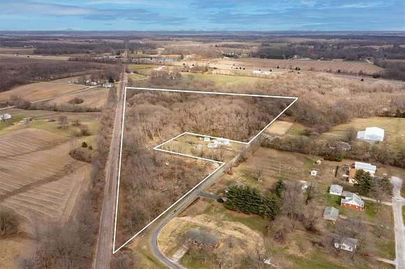 13.7 Acres of Land for Sale in Livingston, Illinois
