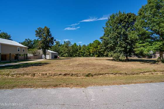 0.39 Acres of Residential Land for Sale in Diamondhead, Mississippi