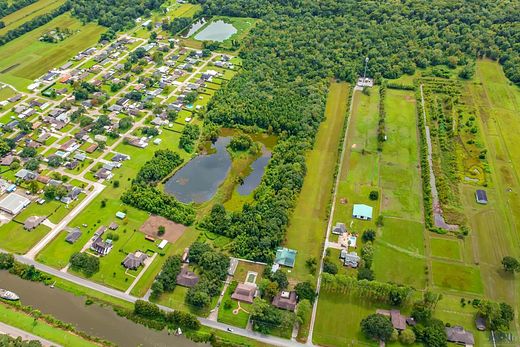 27 Acres of Land for Sale in Bourg, Louisiana