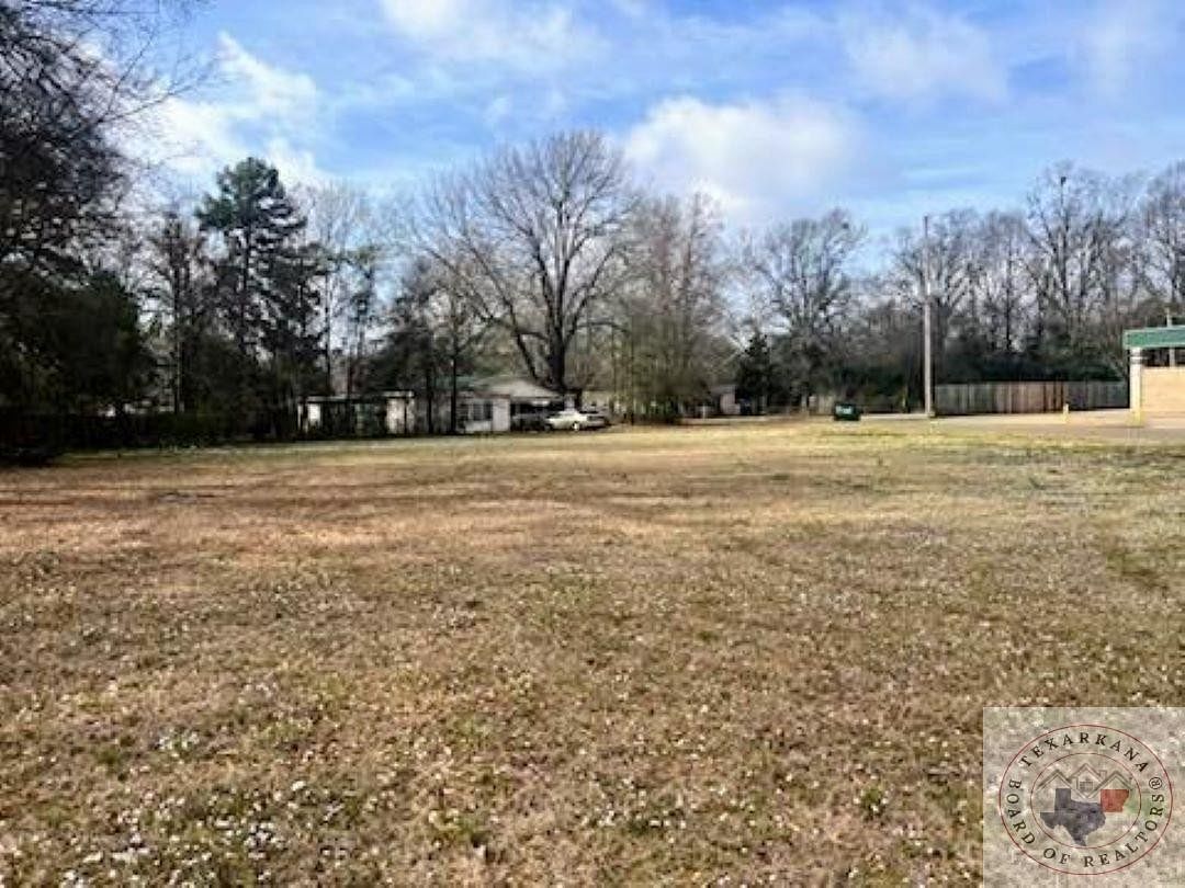 0.4 Acres of Commercial Land for Sale in Texarkana, Texas