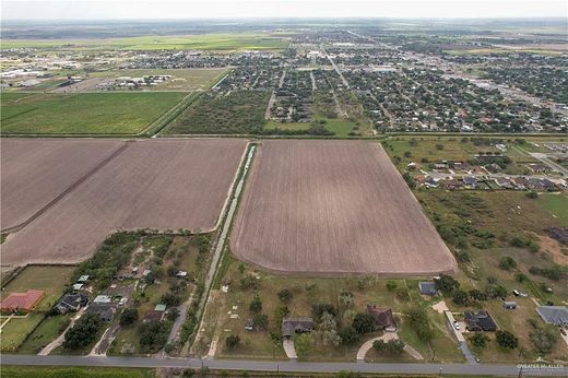 0.93 Acres of Commercial Land for Sale in Edcouch, Texas