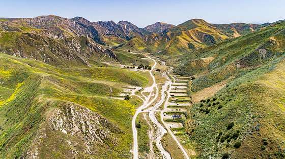 1,675 Acres of Land for Sale in Piru, California