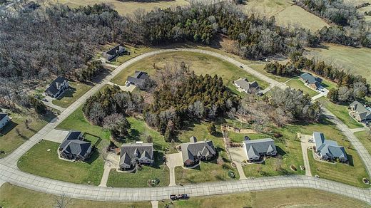 1.2 Acres of Residential Land for Sale in Villa Ridge, Missouri