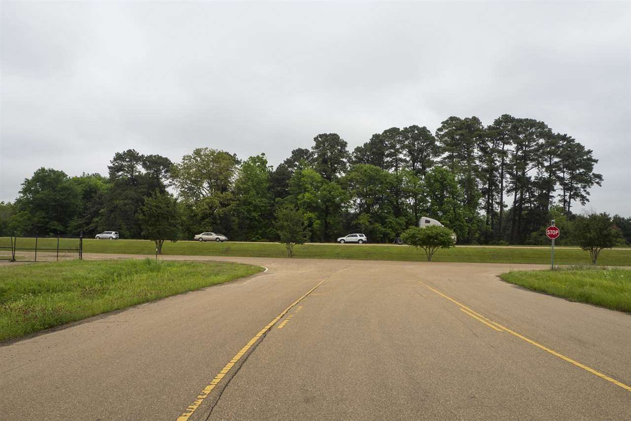 0.95 Acres of Commercial Land for Sale in Pearl, Mississippi