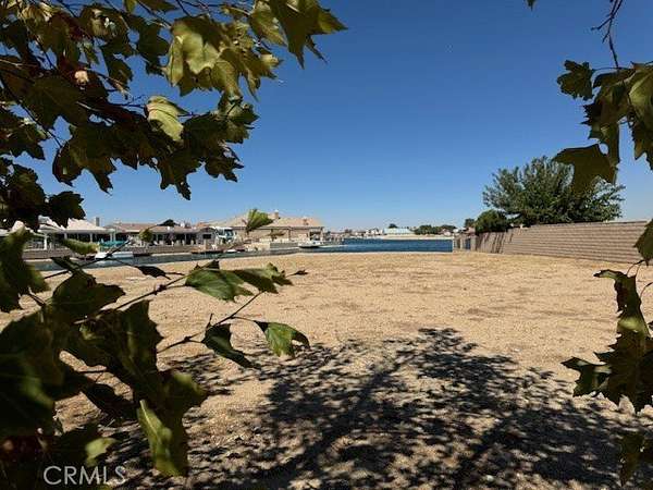 0.36 Acres of Land for Sale in Helendale, California