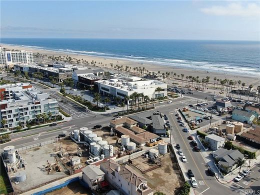 0.08 Acres of Mixed-Use Land for Sale in Huntington Beach, California