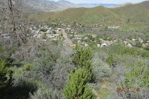 4.3 Acres of Land for Sale in Bodfish, California
