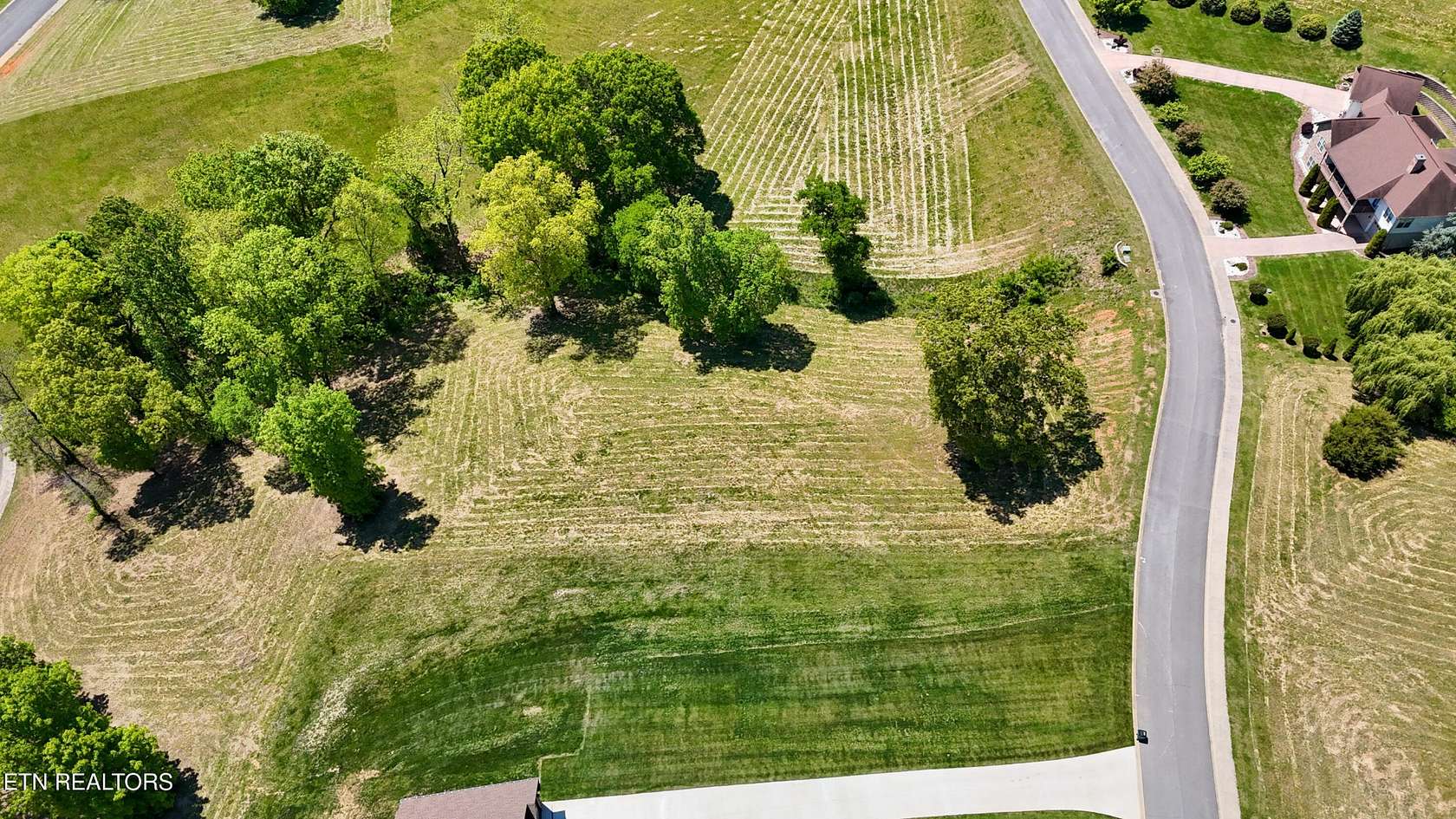 1.32 Acres of Residential Land for Sale in Morristown, Tennessee
