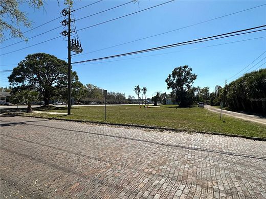 1.3 Acres of Land for Sale in St. Petersburg, Florida
