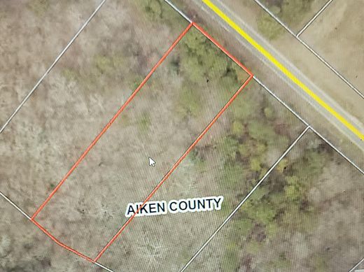 0.75 Acres of Residential Land for Sale in Gloverville, South Carolina