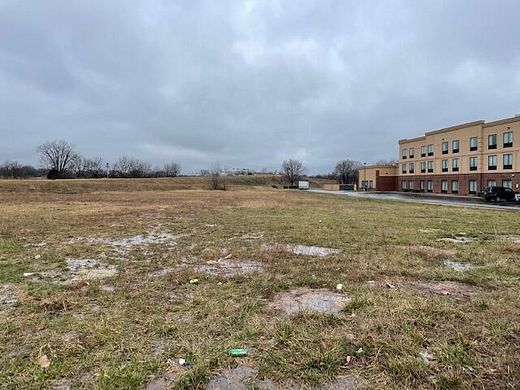 0.9 Acres of Commercial Land for Sale in Springfield, Missouri