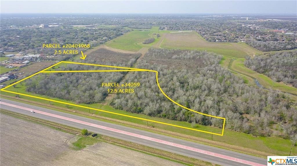 15 Acres of Commercial Land for Sale in Victoria, Texas