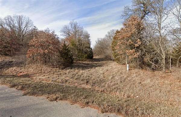 5 Acres of Land for Sale in Luther, Oklahoma