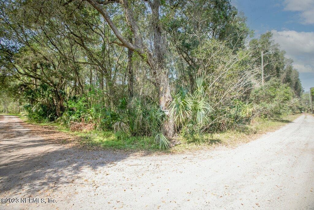 10.8 Acres of Land for Sale in Jacksonville, Florida