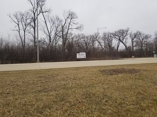 4.4 Acres of Land for Sale in West Chicago, Illinois