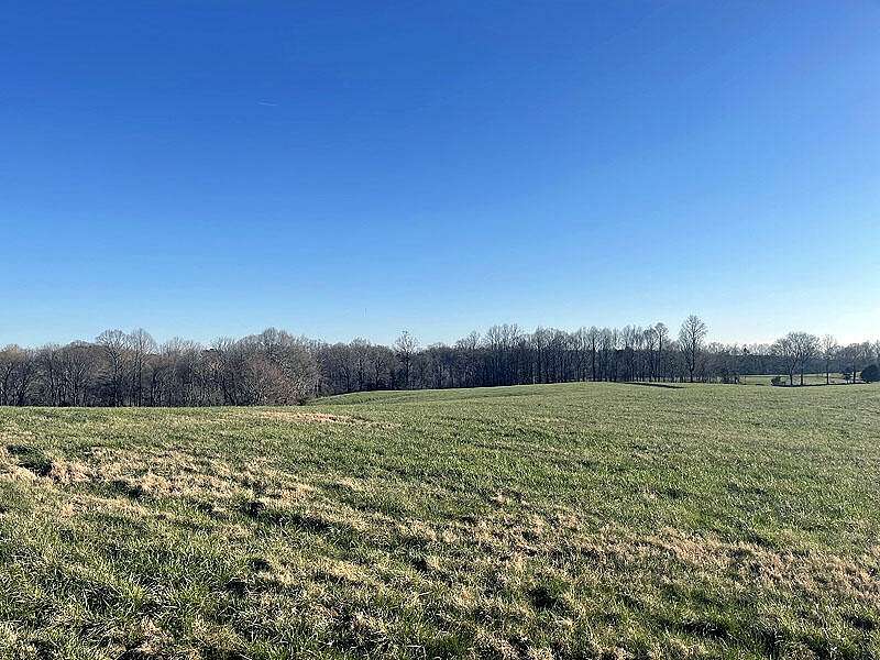 0.75 Acres of Residential Land for Sale in Russell Springs, Kentucky