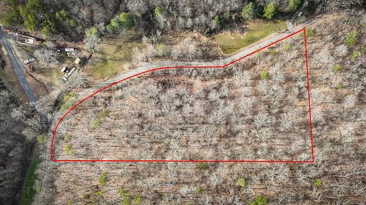 6.6 Acres of Residential Land for Sale in Bulls Gap, Tennessee