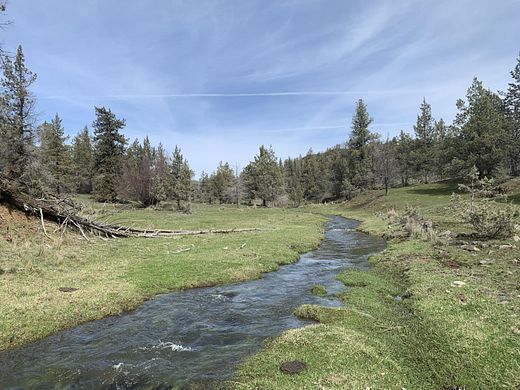 2,182 Acres of Agricultural Land with Home for Sale in Spray, Oregon