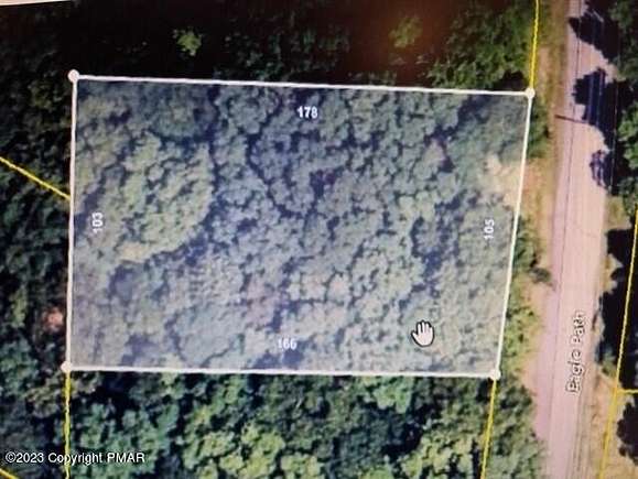 0.4 Acres of Residential Land for Sale in Bushkill, Pennsylvania