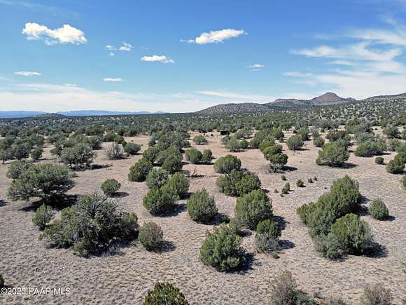 10.6 Acres of Land for Sale in Prescott, Arizona