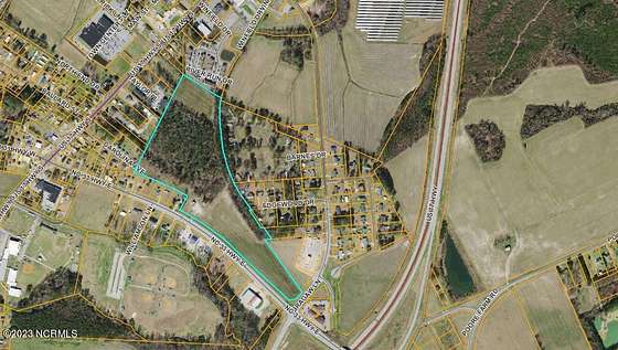 29 Acres of Mixed-Use Land for Sale in Chocowinity, North Carolina