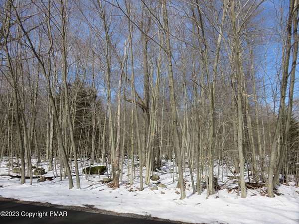 1.32 Acres of Residential Land for Sale in Gouldsboro, Pennsylvania