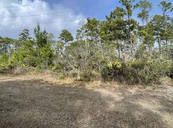 1.4 Acres of Land for Sale in Carrabelle, Florida