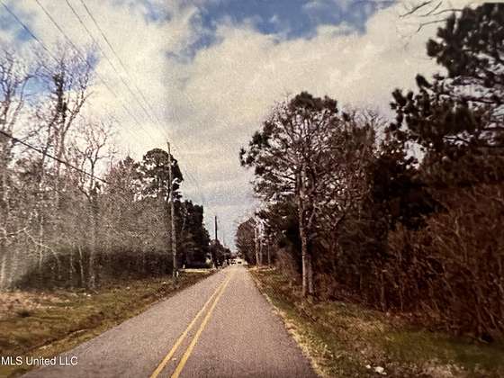 1.7 Acres of Residential Land for Sale in Biloxi, Mississippi