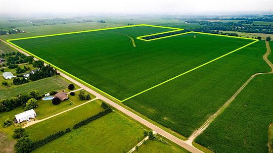 134 Acres of Agricultural Land for Sale in Winnebago, Illinois