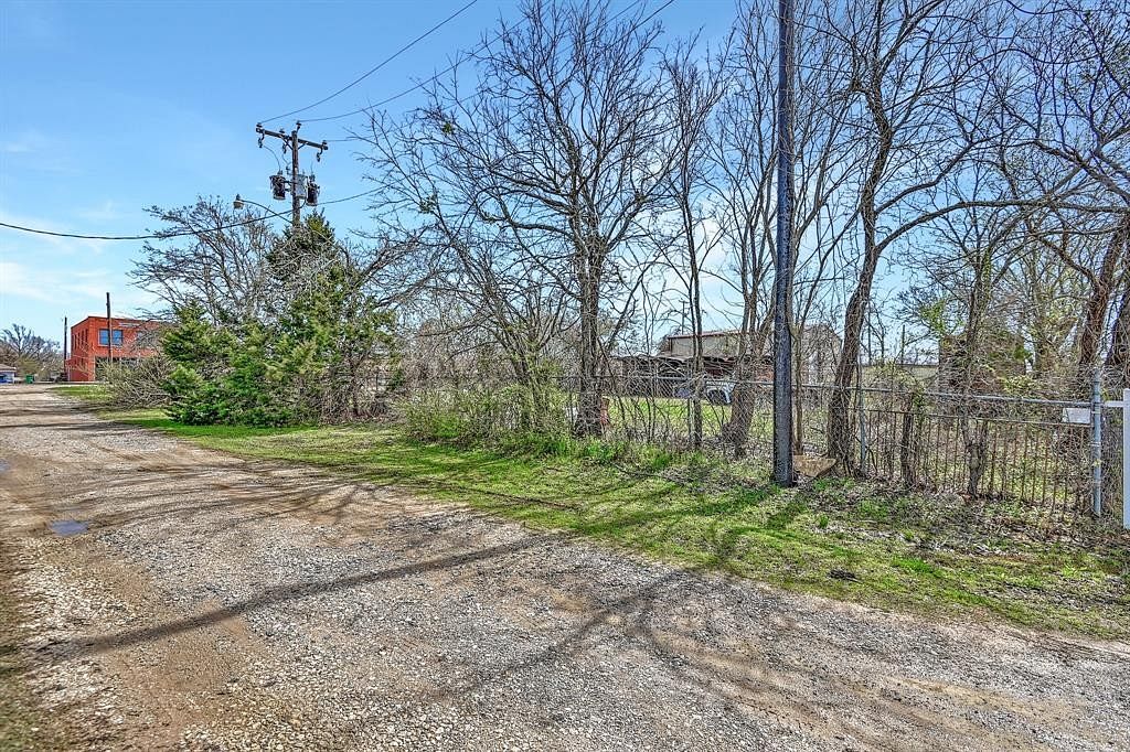 0.49 Acres of Land for Sale in Pottsboro, Texas