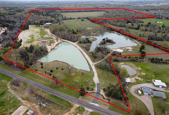 173 Acres of Recreational Land & Farm for Sale in Ben Wheeler, Texas