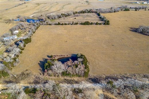 5 Acres of Land for Sale in Calera, Oklahoma