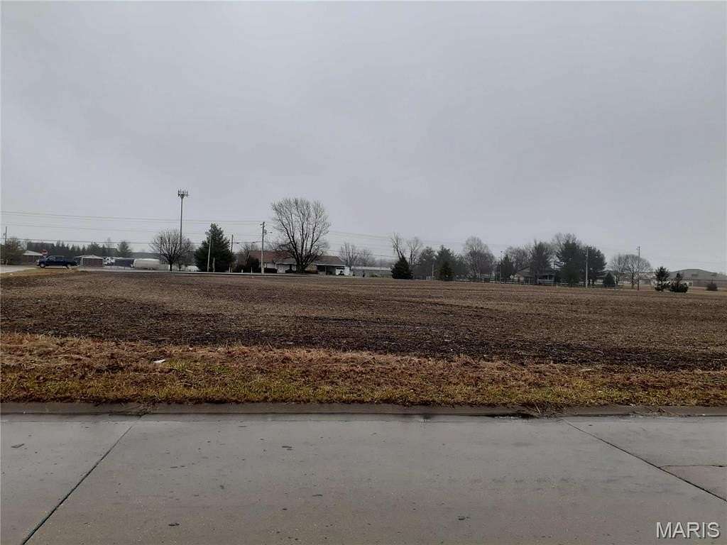 35 Acres of Agricultural Land for Sale in Swansea, Illinois
