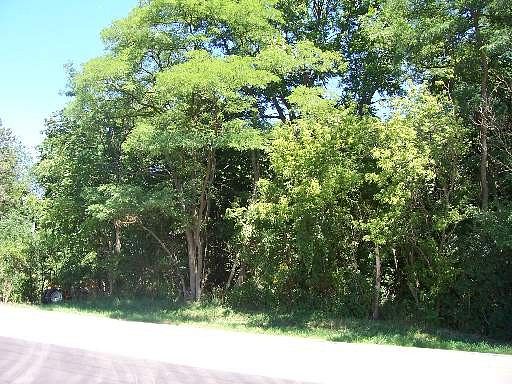 10 Acres of Residential Land for Sale in Woodstock, Illinois
