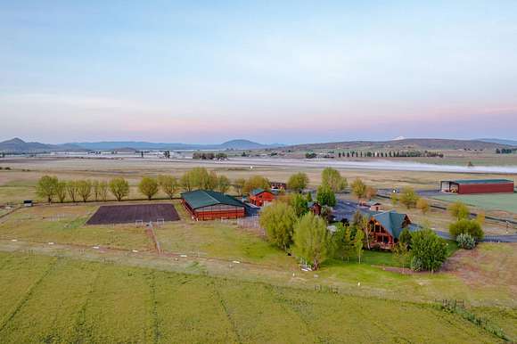 129 Acres of Land with Home for Sale in Klamath Falls, Oregon