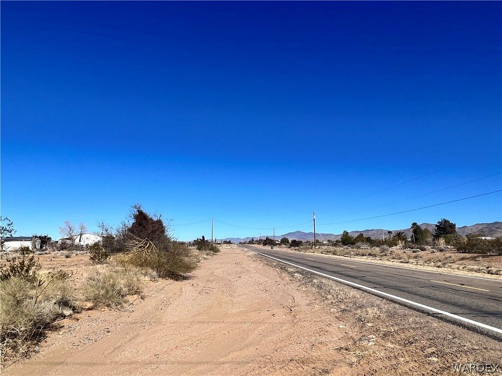 1.1 Acres of Residential Land for Sale in Golden Valley, Arizona