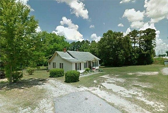 3.4 Acres of Improved Commercial Land for Sale in Abbeville, South Carolina