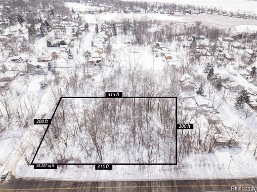 1.5 Acres of Commercial Land for Sale in West Bloomfield, Michigan
