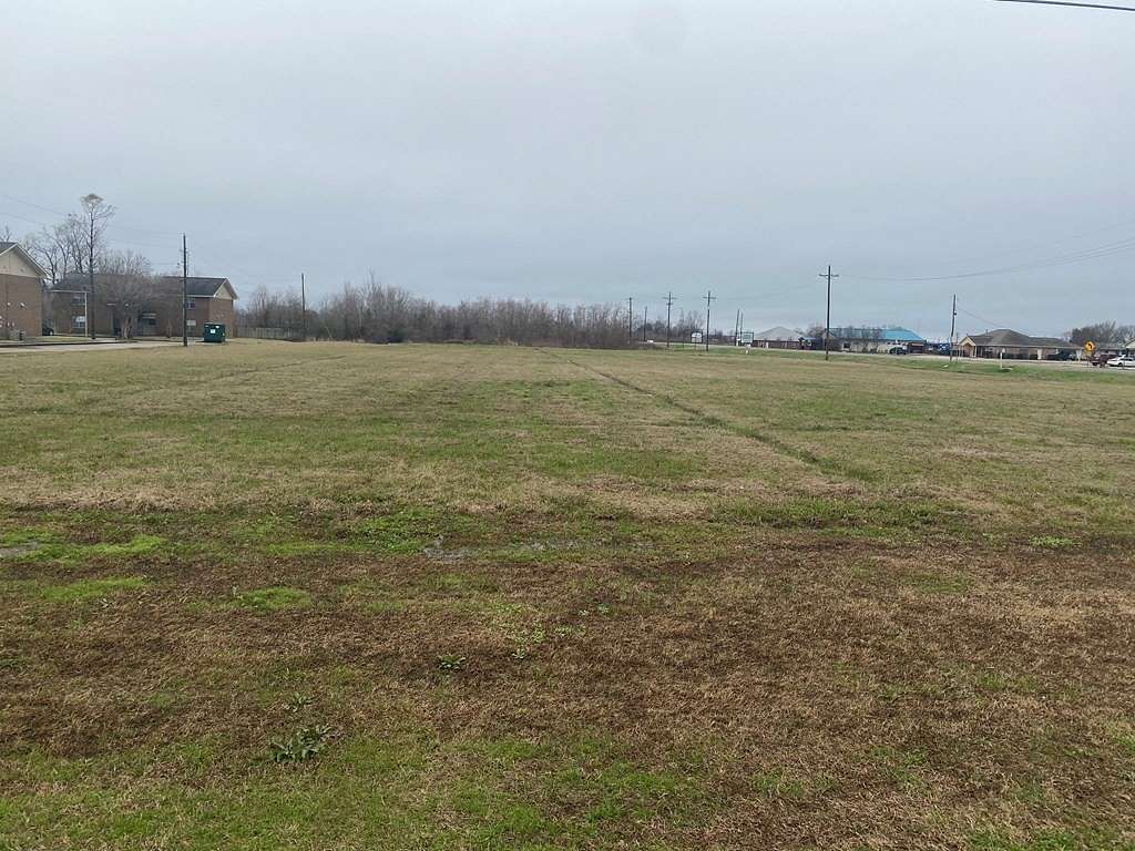 2.587 Acres of Commercial Land for Sale in Vidalia, Louisiana