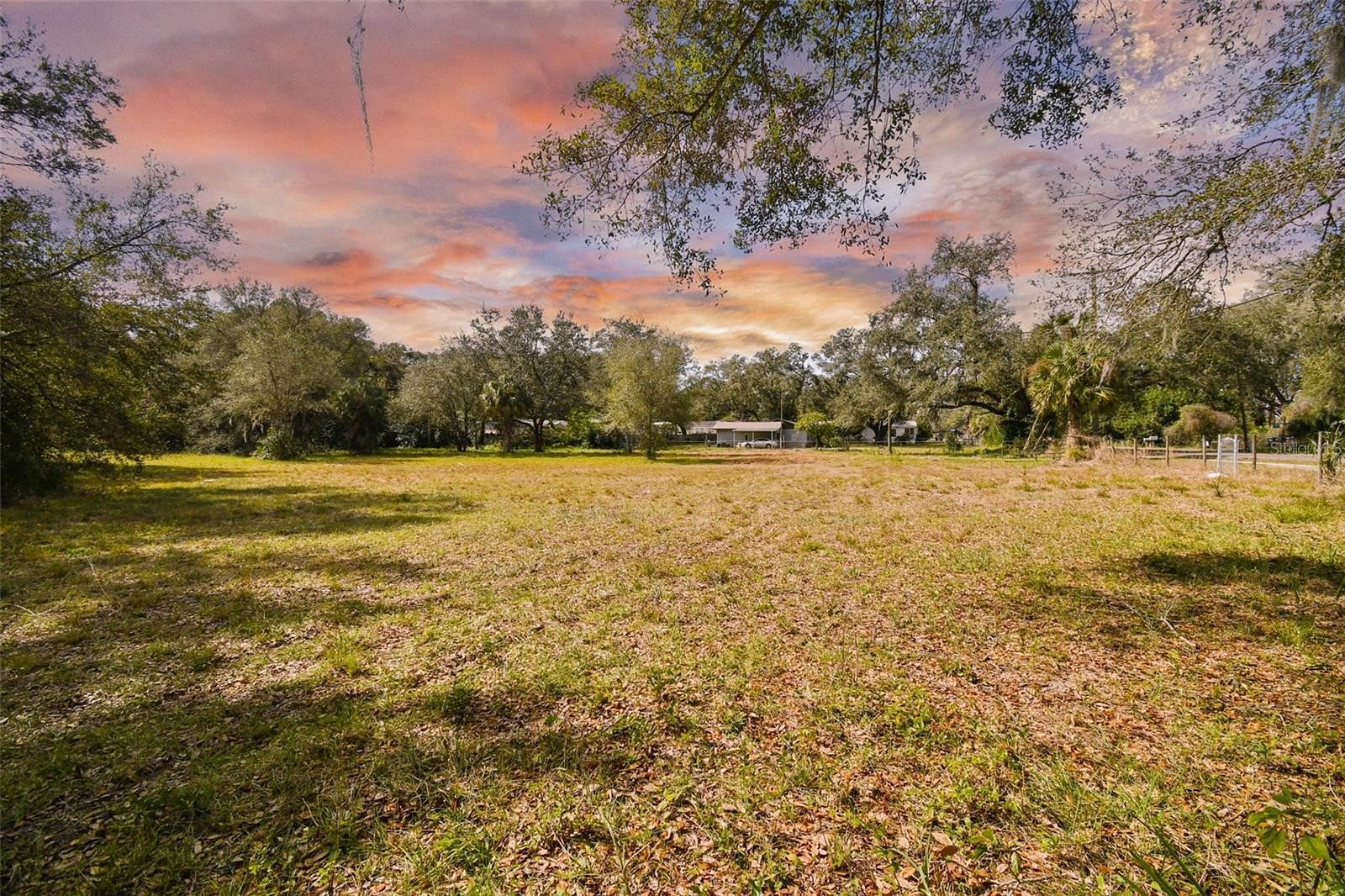5 Acres of Commercial Land for Sale in Thonotosassa, Florida
