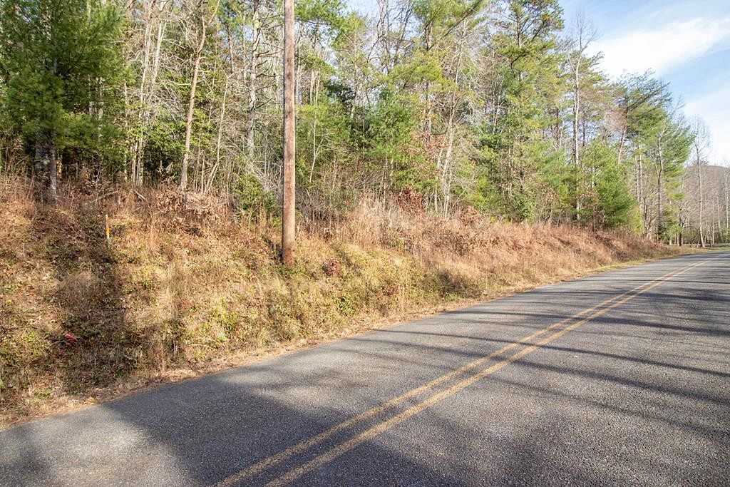 0.93 Acres of Residential Land for Sale in Murphy, North Carolina